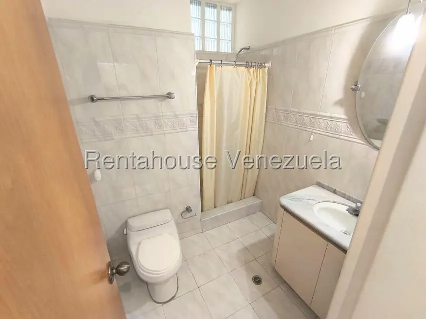 Apartamento (1 Nivel) en Alquiler en Chuao, Distrito Metropolitano - 26
