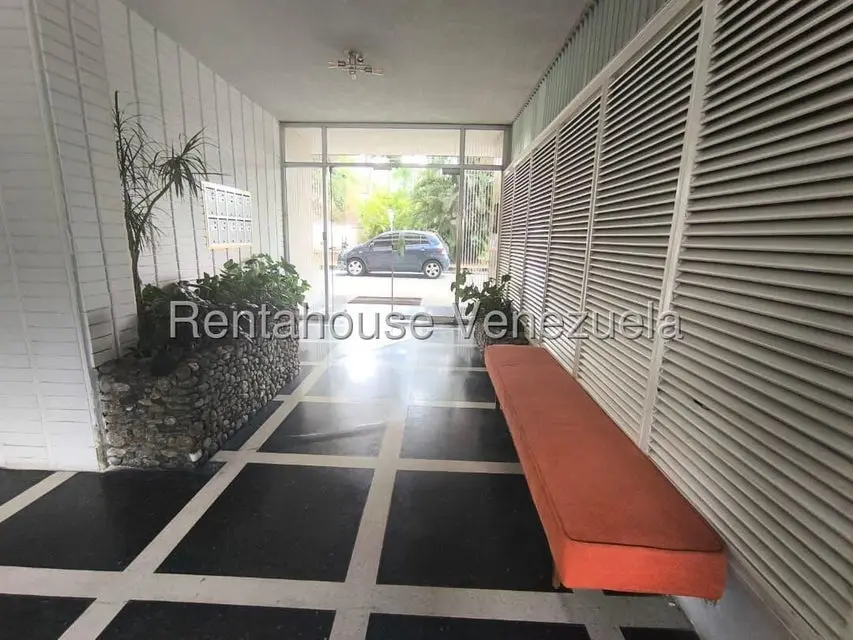 Apartamento (1 Nivel) en Alquiler en Chuao, Distrito Metropolitano - 30