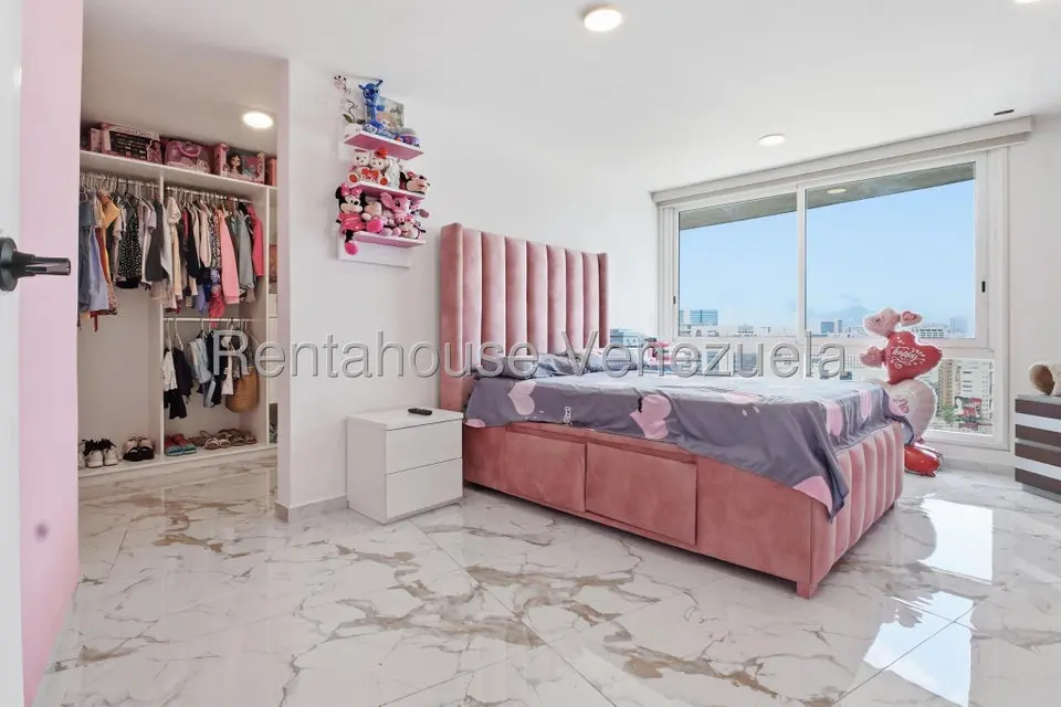 Apartamento (1 Nivel) en Alquiler en Chulavista, Distrito Metropolitano - 19