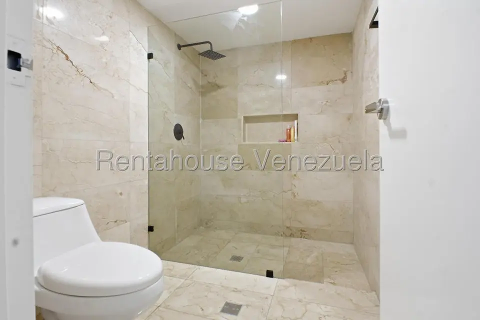 Apartamento (1 Nivel) en Alquiler en Chulavista, Distrito Metropolitano - 31