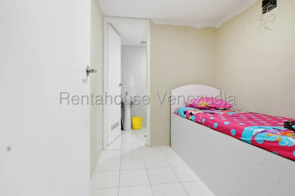 Apartamento (1 Nivel) en Alquiler en Chulavista, Distrito Metropolitano - 35