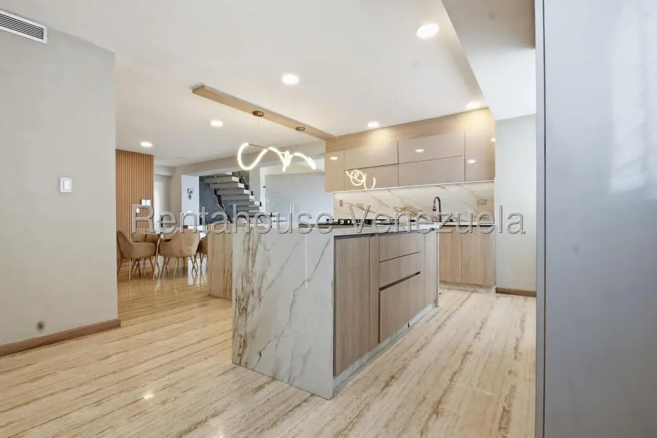 Apartamento (1 Nivel) en Alquiler en Chulavista, Distrito Metropolitano - 9