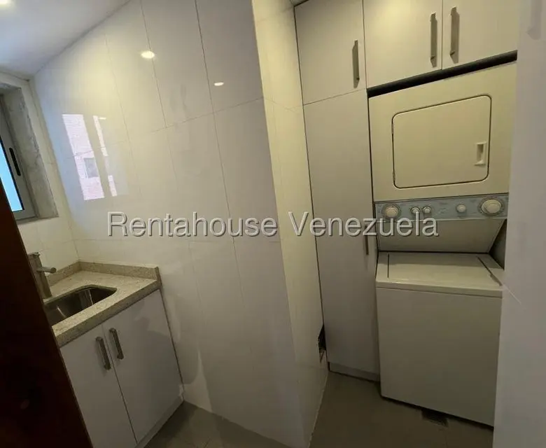 Apartamento (1 Nivel) en Alquiler en Campo Alegre, Distrito Metropolitano - 18