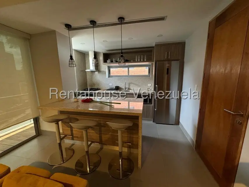 Apartamento (1 Nivel) en Alquiler en Campo Alegre, Distrito Metropolitano - 20