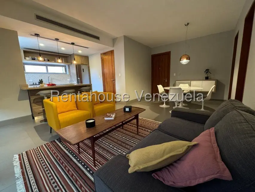 Apartamento (1 Nivel) en Alquiler en Campo Alegre, Distrito Metropolitano - 3