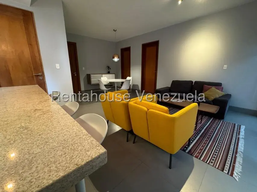 Apartamento (1 Nivel) en Alquiler en Campo Alegre, Distrito Metropolitano - 21