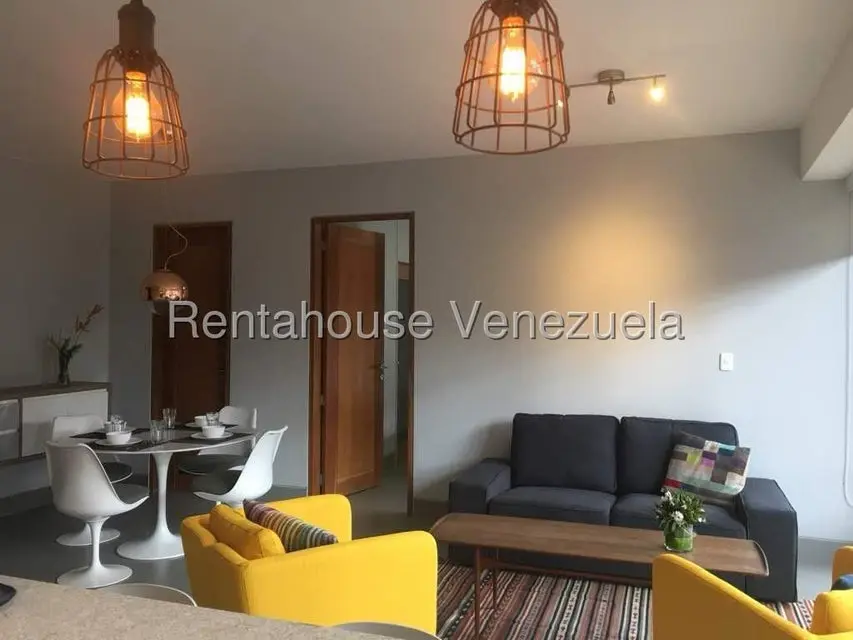 Apartamento (1 Nivel) en Alquiler en Campo Alegre, Distrito Metropolitano - 4