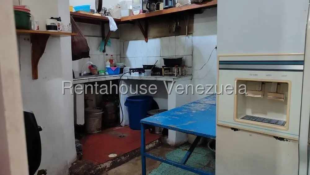 Casa (1 Nivel) en Venta en Centro, Lara - 17