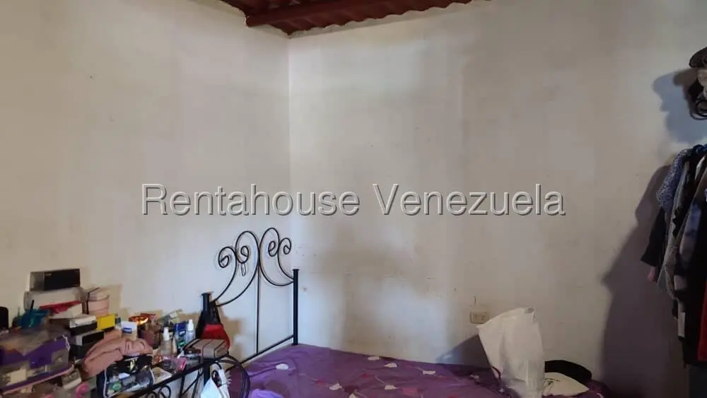 Casa (1 Nivel) en Venta en Centro, Lara - 36