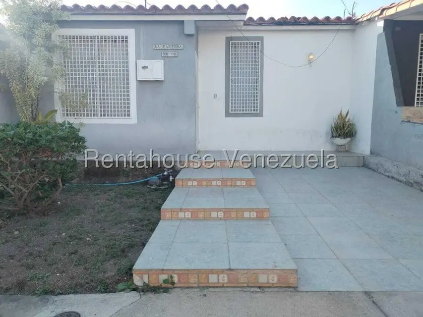 Casa (1 Nivel) en Alquiler en La Piedad Norte, Lara - 2