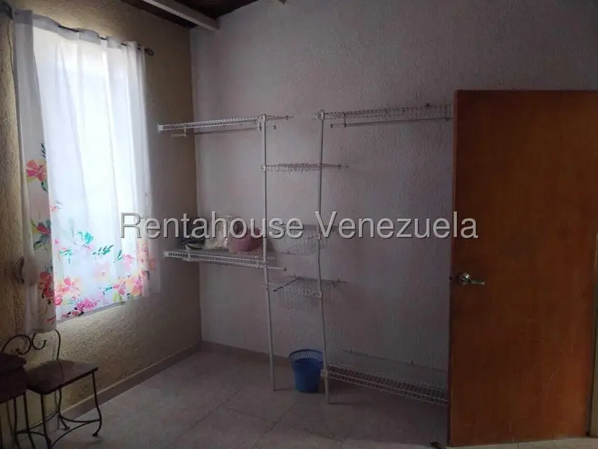 Casa (1 Nivel) en Alquiler en La Piedad Norte, Lara - 12