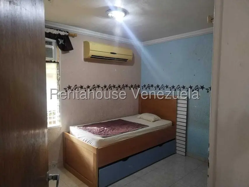 Casa (1 Nivel) en Alquiler en La Piedad Norte, Lara - 19