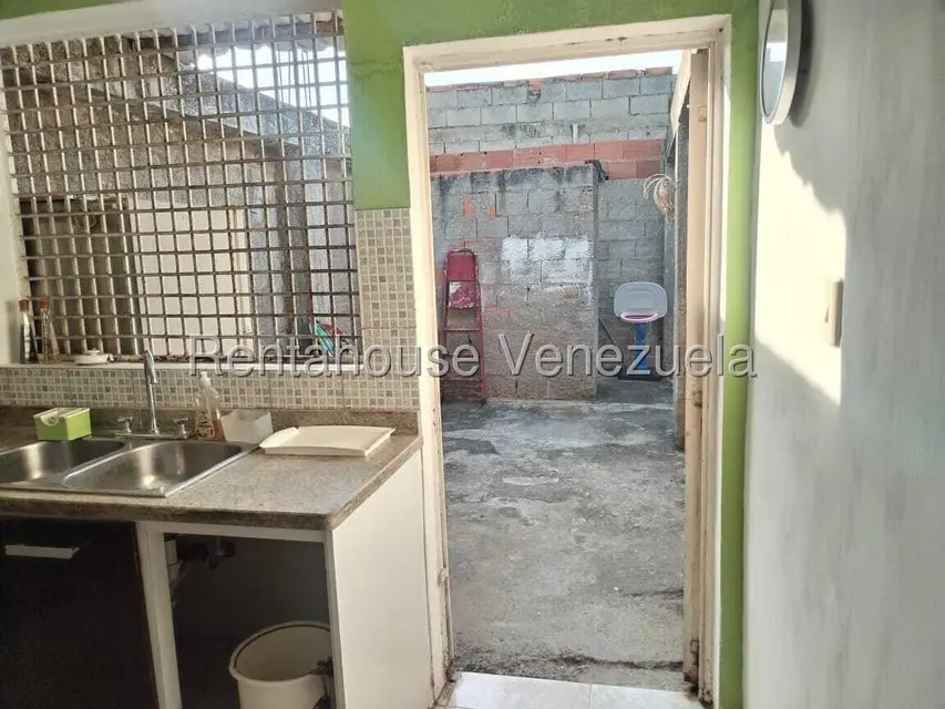 Casa (1 Nivel) en Alquiler en La Piedad Norte, Lara - 20