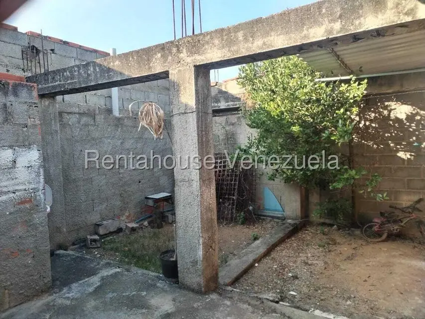 Casa (1 Nivel) en Alquiler en La Piedad Norte, Lara - 21