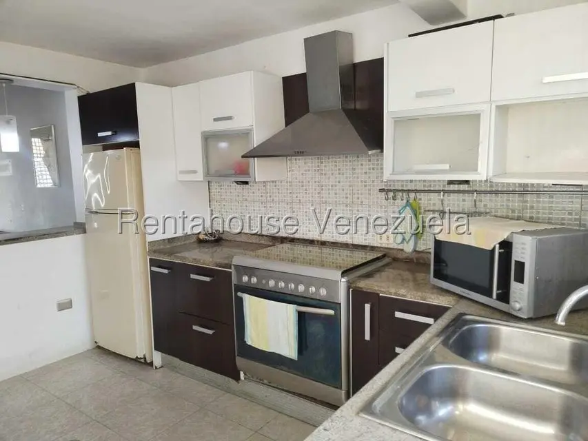 Casa (1 Nivel) en Alquiler en La Piedad Norte, Lara - 10