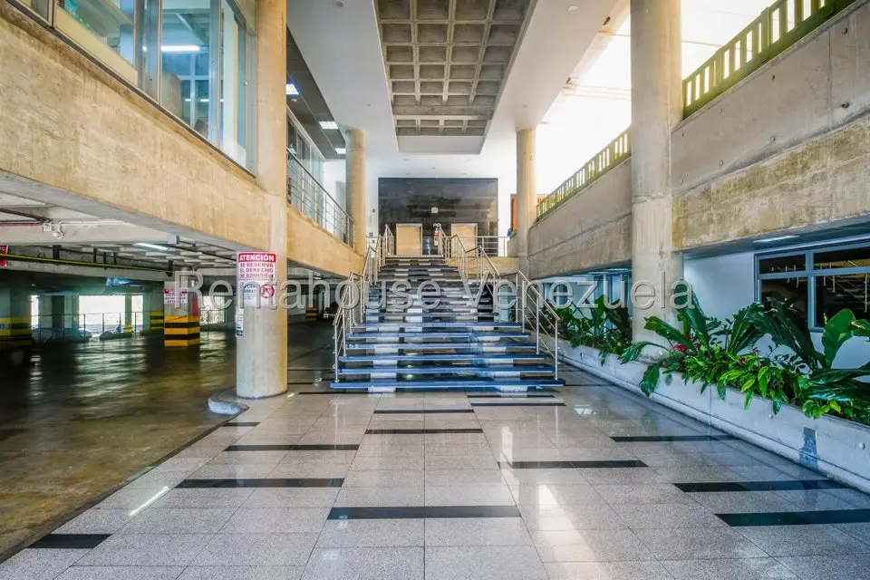 Comercial (Local Comercial) en Alquiler en Barutaima, Miranda - 2