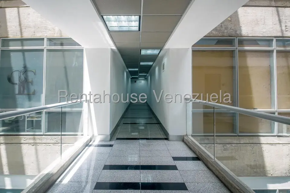 Comercial (Local Comercial) en Alquiler en Barutaima, Miranda - 3