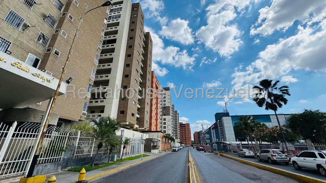 Apartamento (1 Nivel) en Venta en Base Aragua, Aragua - 2