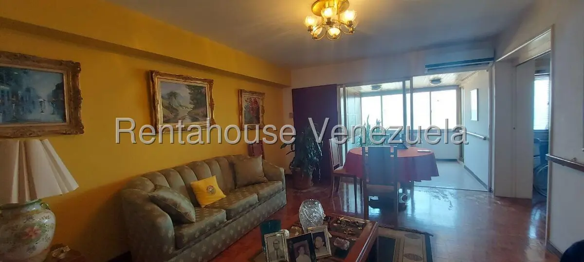 Apartamento (1 Nivel) en Venta en Avenida El Milagro, Zulia - 11