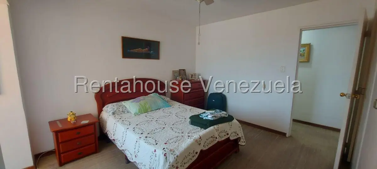 Apartamento (1 Nivel) en Venta en Avenida El Milagro, Zulia - 6