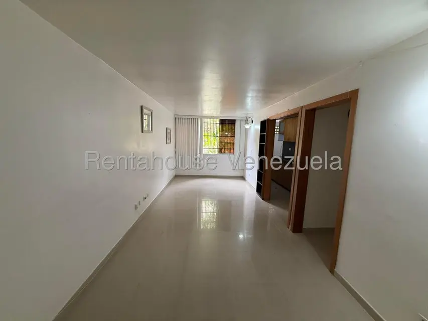 Apartamento (Planta Baja) en Alquiler en Nueva Casarapa, Miranda - 5