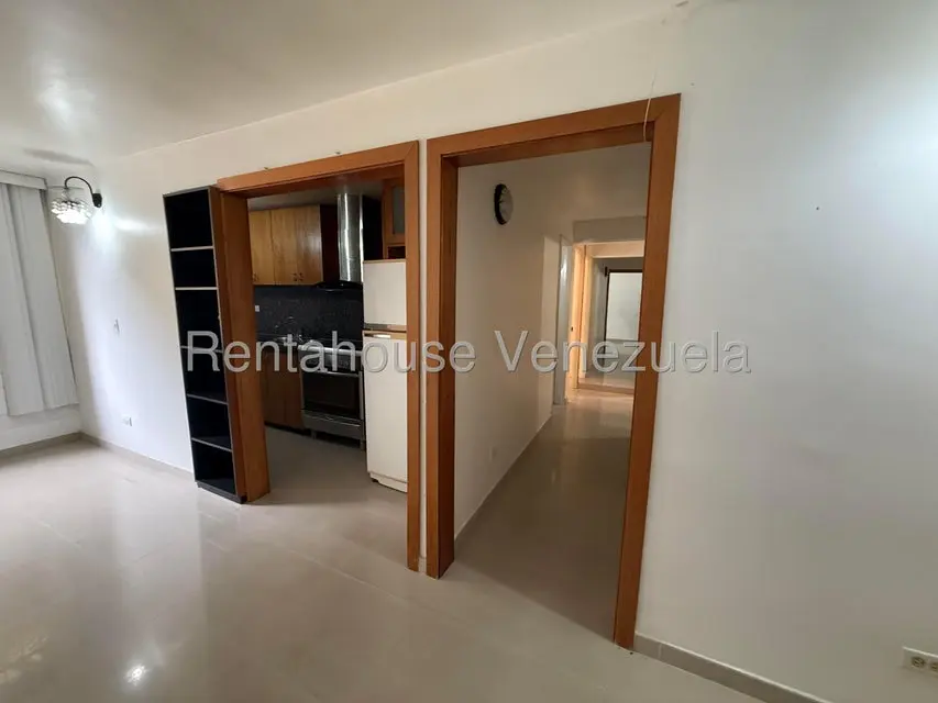 Apartamento (Planta Baja) en Alquiler en Nueva Casarapa, Miranda - 6