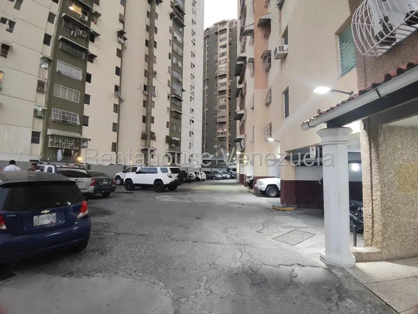 Apartamento (1 Nivel) en Alquiler en Los Ruices, Distrito Metropolitano - 22