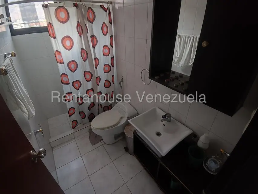 Apartamento (1 Nivel) en Alquiler en Los Ruices, Distrito Metropolitano - 9