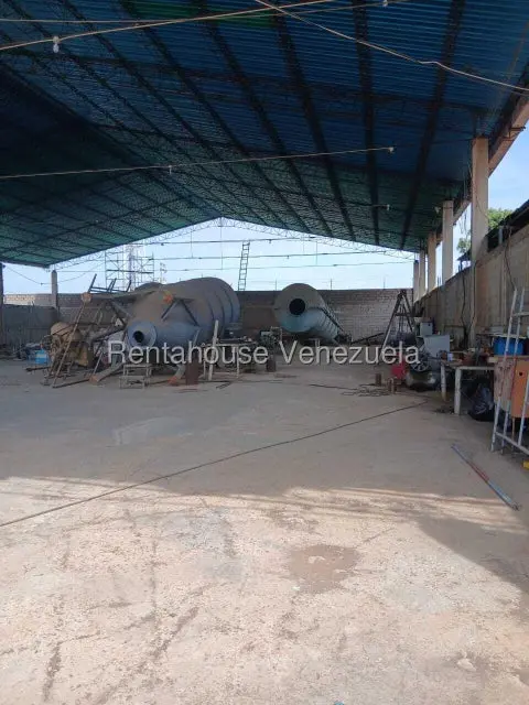 Comercial (Local Comercial) en Venta en Zona Industrial, Zulia - 3