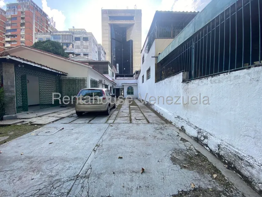 Comercial (Galpon - Deposito) en Alquiler en La Floresta, Distrito Metropolitano - 5