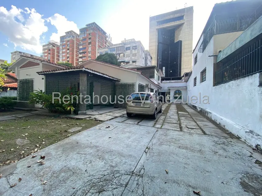 Comercial (Galpon - Deposito) en Alquiler en La Floresta, Distrito Metropolitano - 6