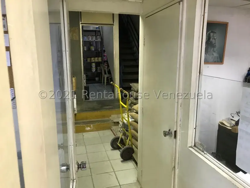 Comercial (Local Comercial) en Venta en Parroquia La Candelaria, Distrito Metropolitano - 13