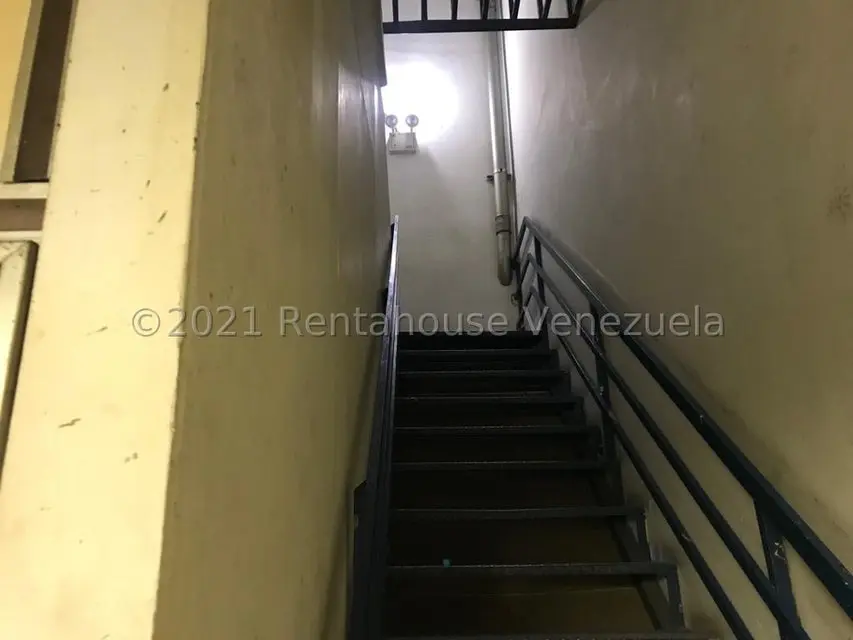 Comercial (Local Comercial) en Venta en Parroquia La Candelaria, Distrito Metropolitano - 5