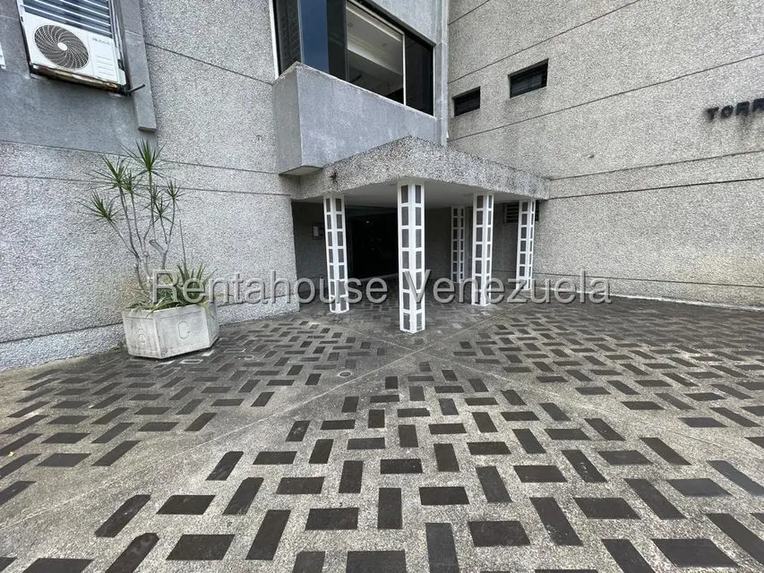 Apartamento (1 Nivel) en Venta en La Boyera, Distrito Metropolitano - 2