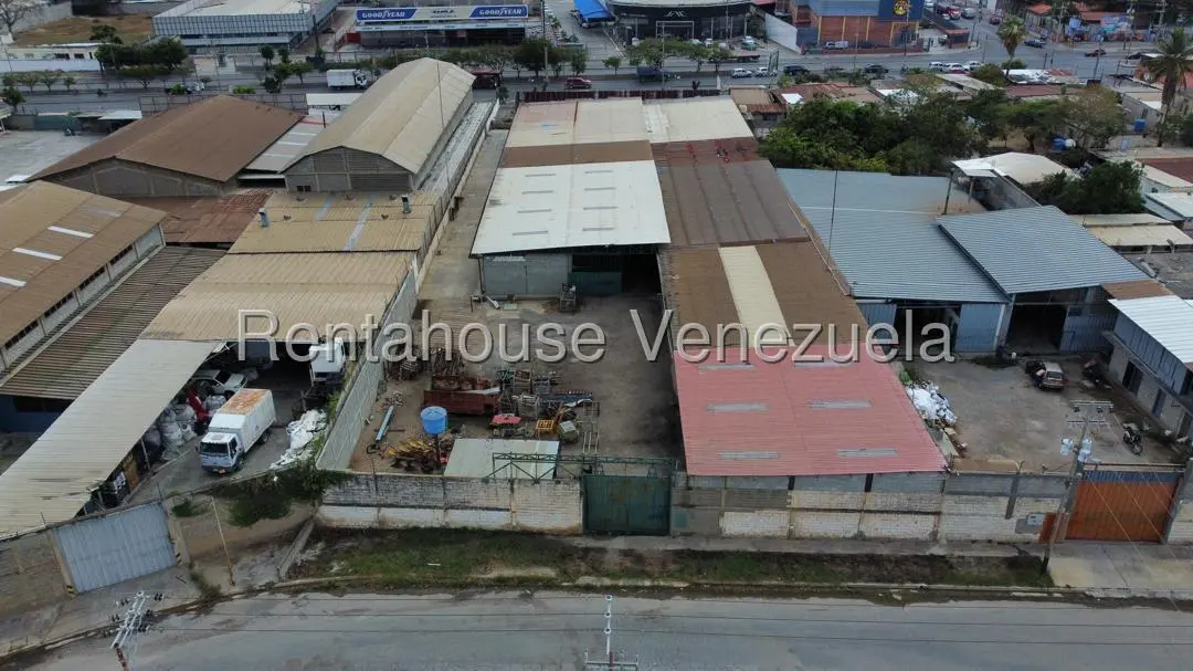 Comercial (Local Comercial) en Venta en Zona Industrial 2, Lara - 2