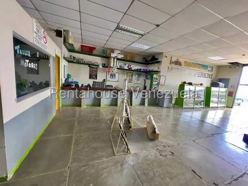 Comercial (Local Comercial) en Venta en Zona Industrial 2, Lara - 13