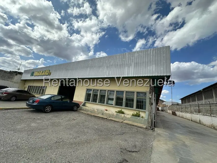 Comercial (Local Comercial) en Venta en Zona Industrial 2, Lara - 3