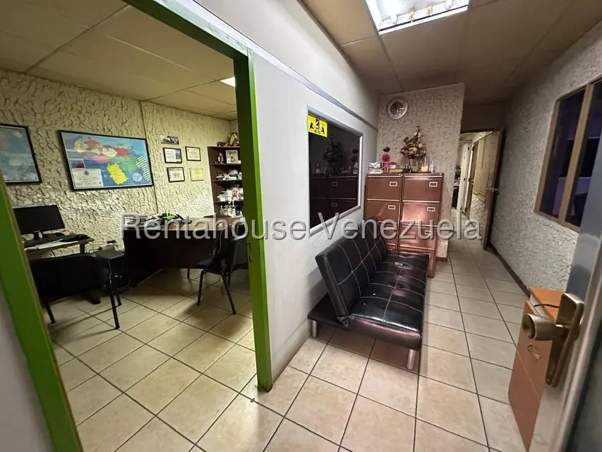 Comercial (Local Comercial) en Venta en Zona Industrial 2, Lara - 21