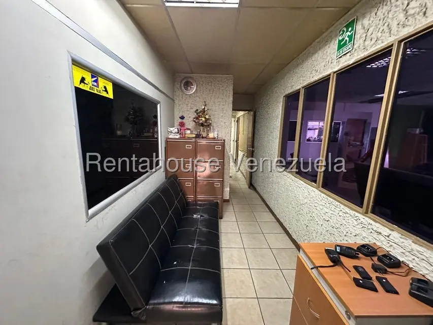 Comercial (Local Comercial) en Venta en Zona Industrial 2, Lara - 22