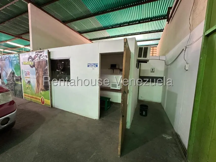 Comercial (Local Comercial) en Venta en Zona Industrial 2, Lara - 27