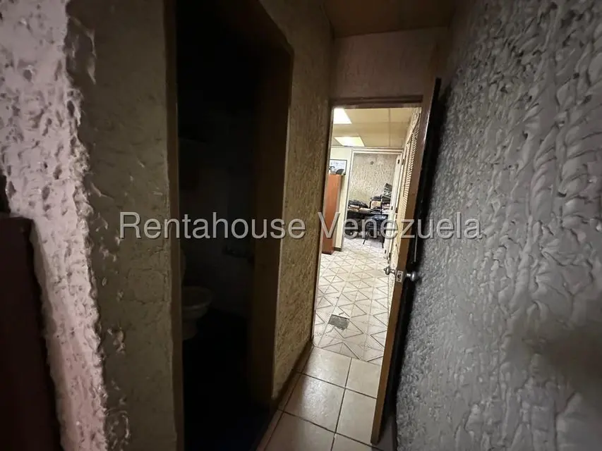 Comercial (Local Comercial) en Venta en Zona Industrial 2, Lara - 28