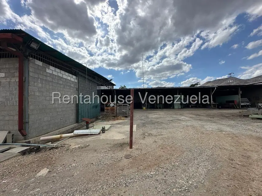 Comercial (Local Comercial) en Venta en Zona Industrial 2, Lara - 40