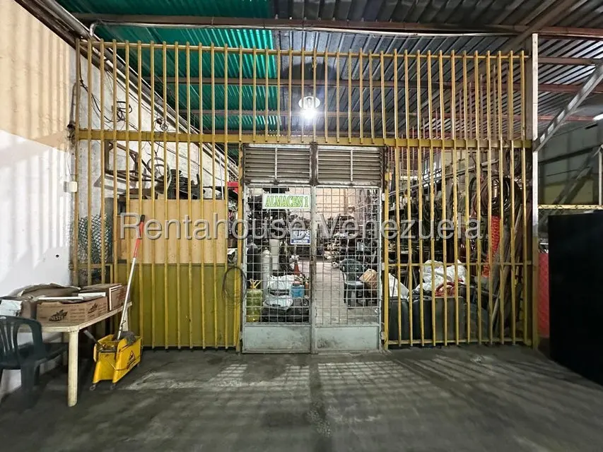 Comercial (Local Comercial) en Venta en Zona Industrial 2, Lara - 44