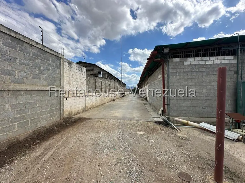 Comercial (Local Comercial) en Venta en Zona Industrial 2, Lara - 45