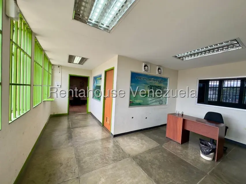 Comercial (Local Comercial) en Venta en Zona Industrial 2, Lara - 10
