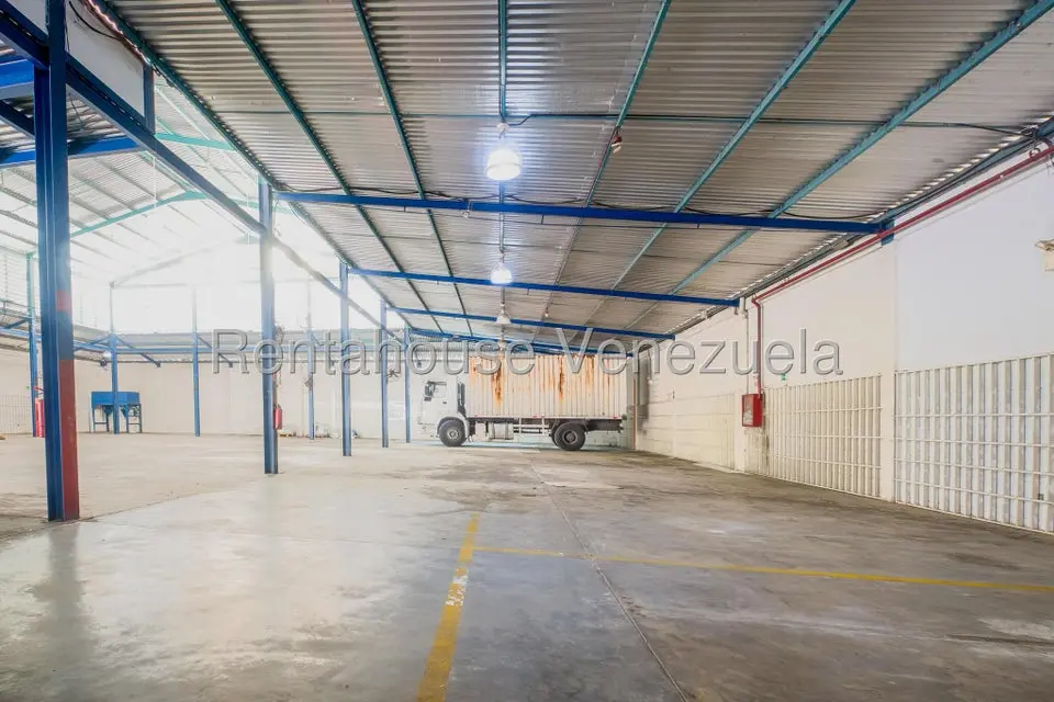 Comercial (Galpon - Deposito) en Alquiler en Los Naranjos, Miranda - 12