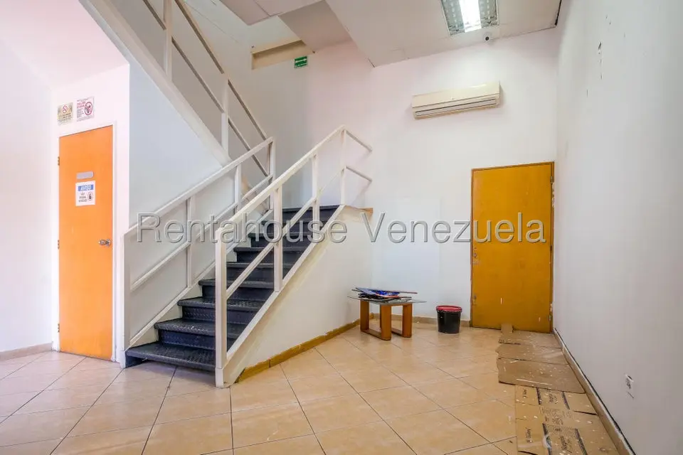 Comercial (Galpon - Deposito) en Alquiler en Los Naranjos, Miranda - 15