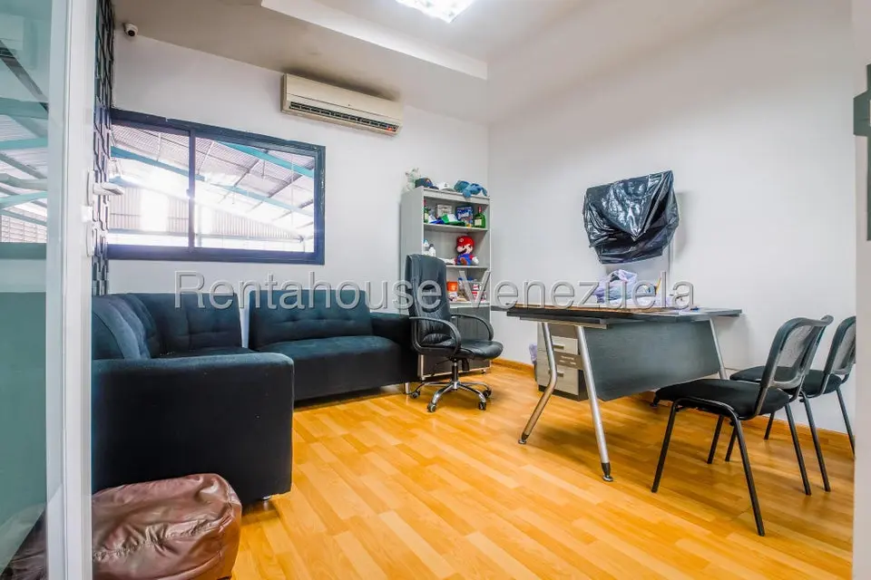 Comercial (Galpon - Deposito) en Alquiler en Los Naranjos, Miranda - 18