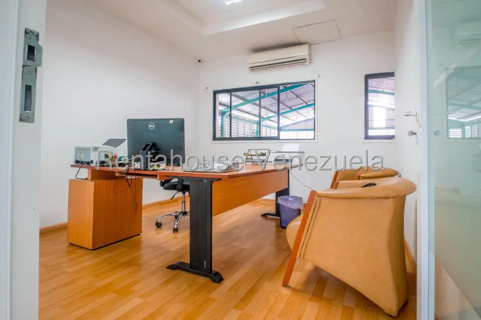 Comercial (Galpon - Deposito) en Alquiler en Los Naranjos, Miranda - 22