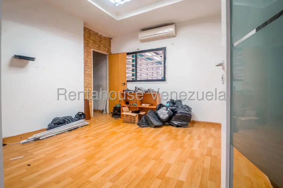 Comercial (Galpon - Deposito) en Alquiler en Los Naranjos, Miranda - 24